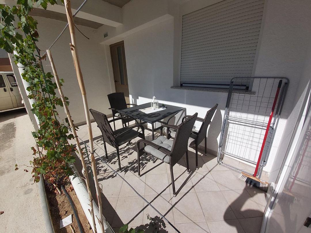 Apartments Elvir Нин Екстериор снимка