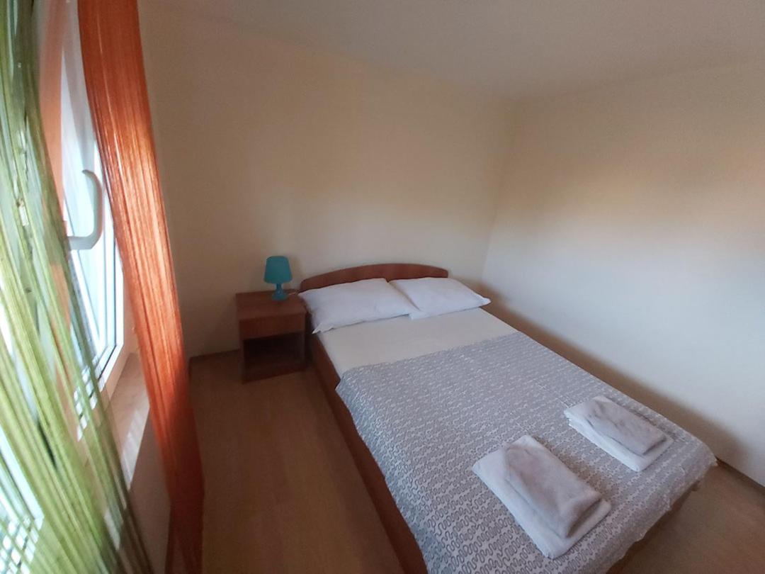 Apartments Elvir Нин Екстериор снимка