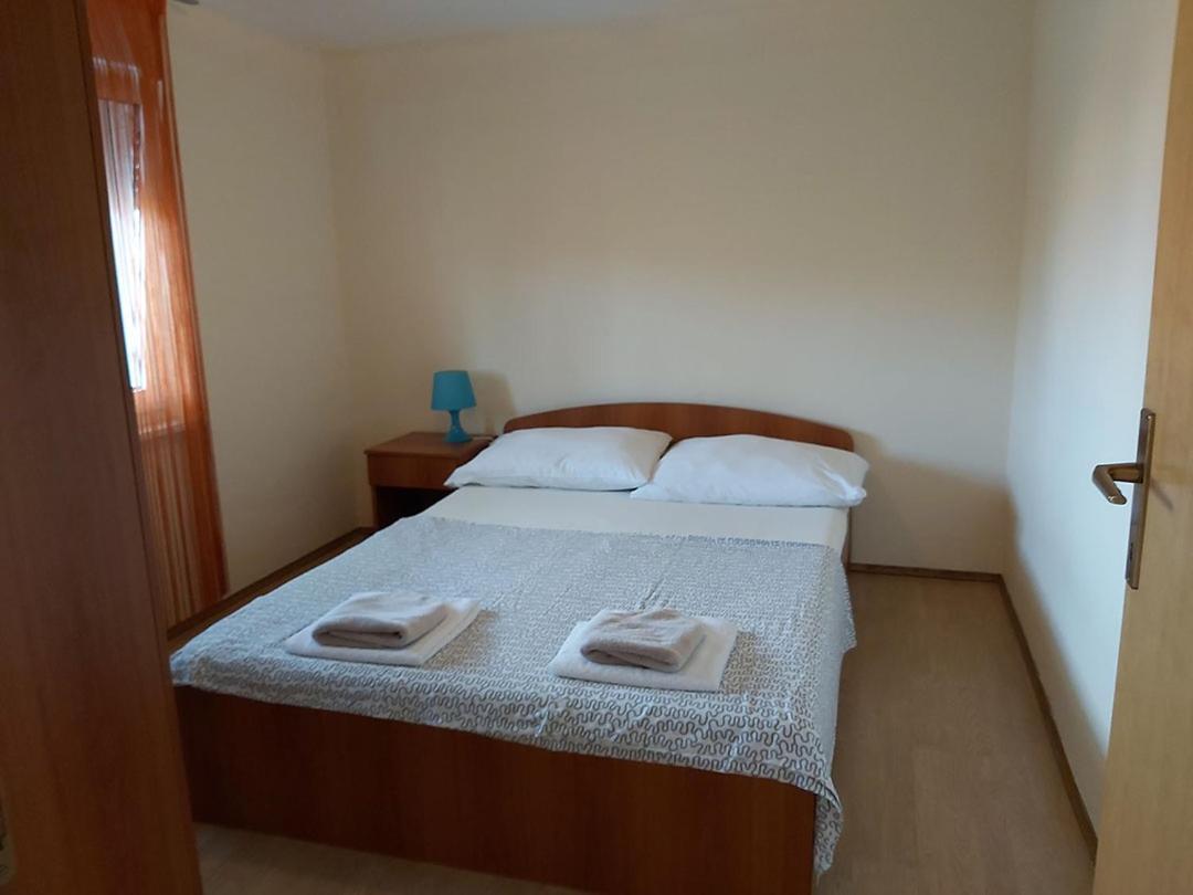 Apartments Elvir Нин Екстериор снимка